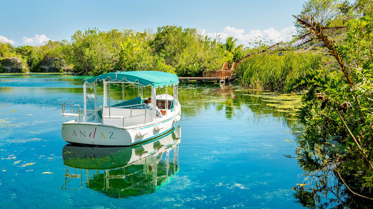 Beautiful Places to Propose on National Proposal Day, March 20