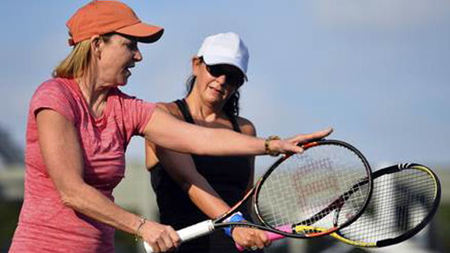 SPG Members Get Full Court Treatment from Tennis Pro Chris Evert